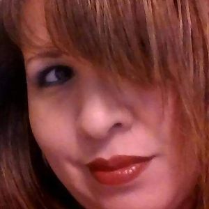 Meet your Posher, Alma